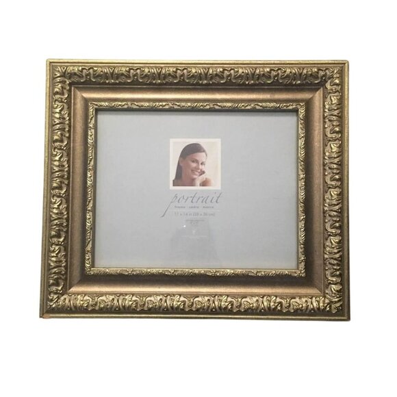 Vintage Ornate Gold Wooden Picture Frame 11"x14" Interior With 17"x20" Exterior - Picture 1 of 2